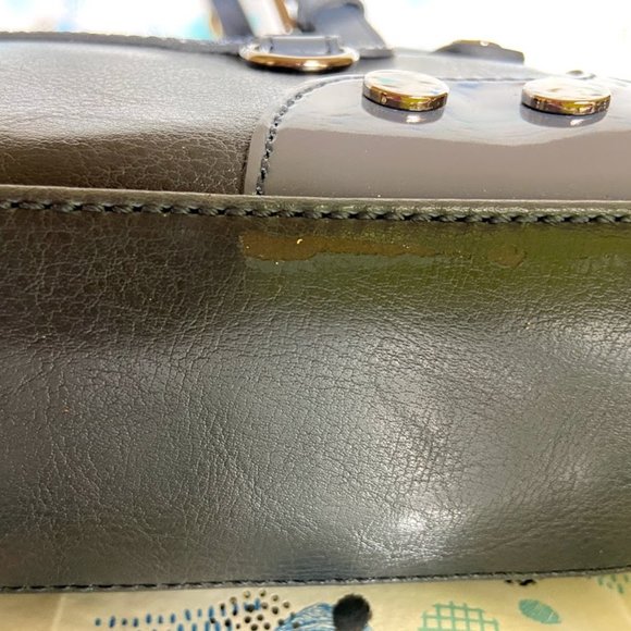 VINTAGE GUESS Y2K HANDBAG NEW WITH TAGS! - Picture 12 of 16